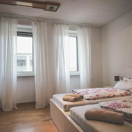 Fuer Bis Zu 7 Gaeste Ideal Fuer Monteure, Teams Und Familien Appartamento *