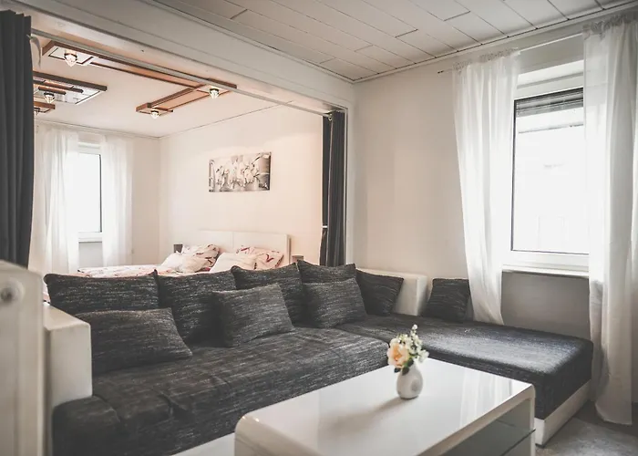 アパート Fuer Bis Zu 7 Gaeste Ideal Fuer Monteure, Teams Und Familien *