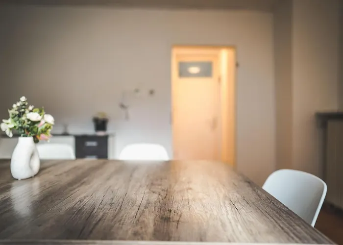 Fuer Bis Zu 7 Gaeste Ideal Fuer Monteure, Teams Und Familien アパート Niederdorla